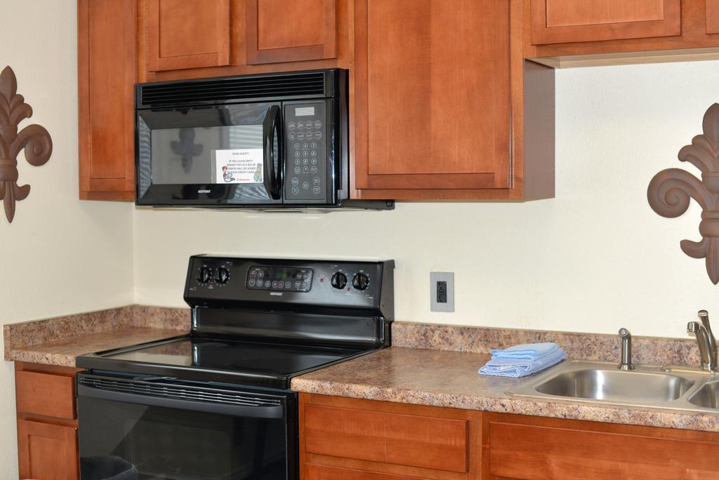Anchorage Uptown Suites Kültér fotó