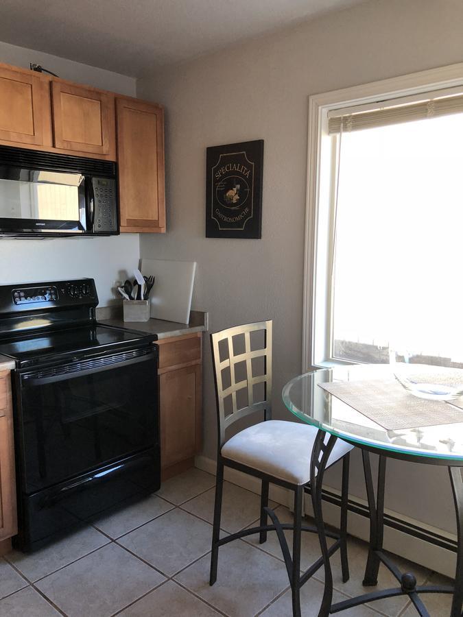 Anchorage Uptown Suites Kültér fotó