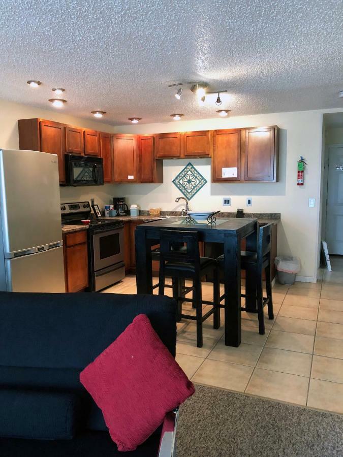 Anchorage Uptown Suites Kültér fotó